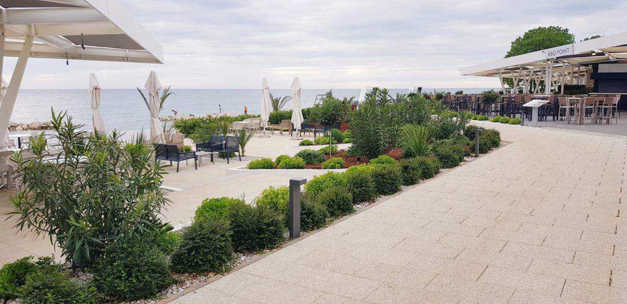 Apartment The Place Novigrad  Екстер'єр фото